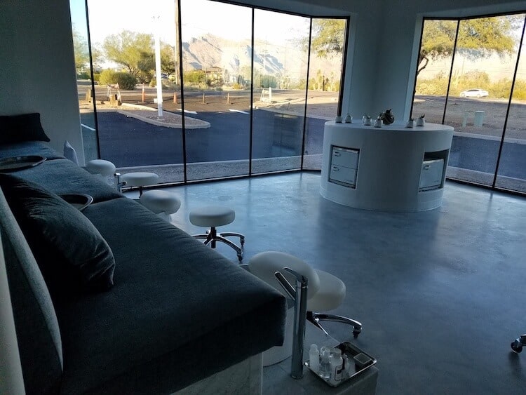 greentoes-north-tucson-interior-of-building