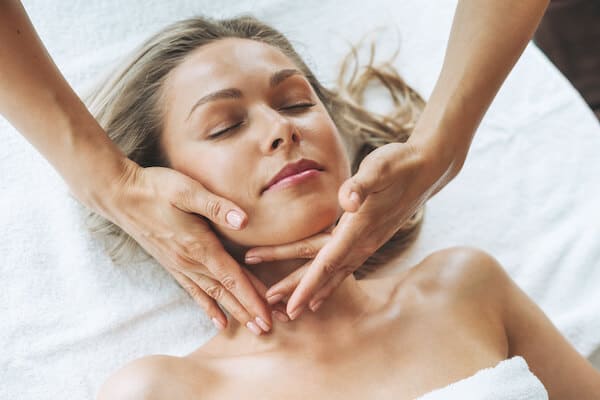 Spa Facials Help Get Rid Of Age Spots
